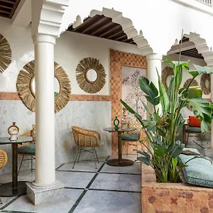 https://riad-lamdina.marrakeshhotelsmorocco.com